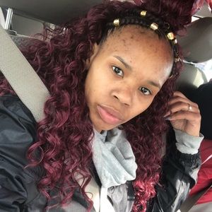 Meet your Posher, Kendra